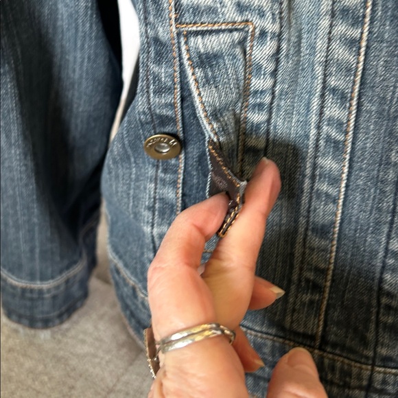 ONE WORLD DENIM ZIP UP FOUR FRONT BUTTONED POCKETS DISSTRESSED HEM SZ XL - Picture 3 of 13